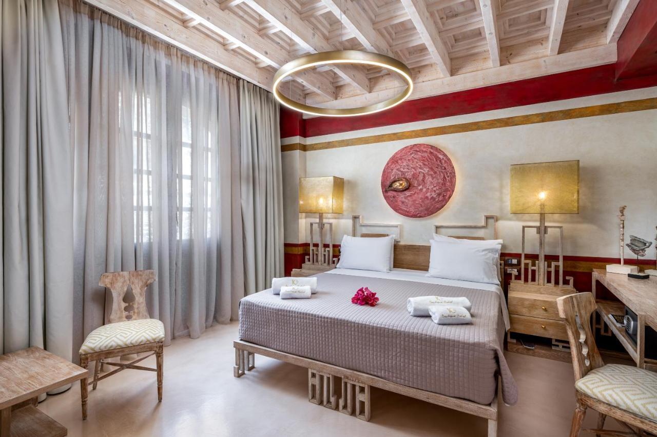 10gr Boutique & Wine Bar Otel Rhodes City